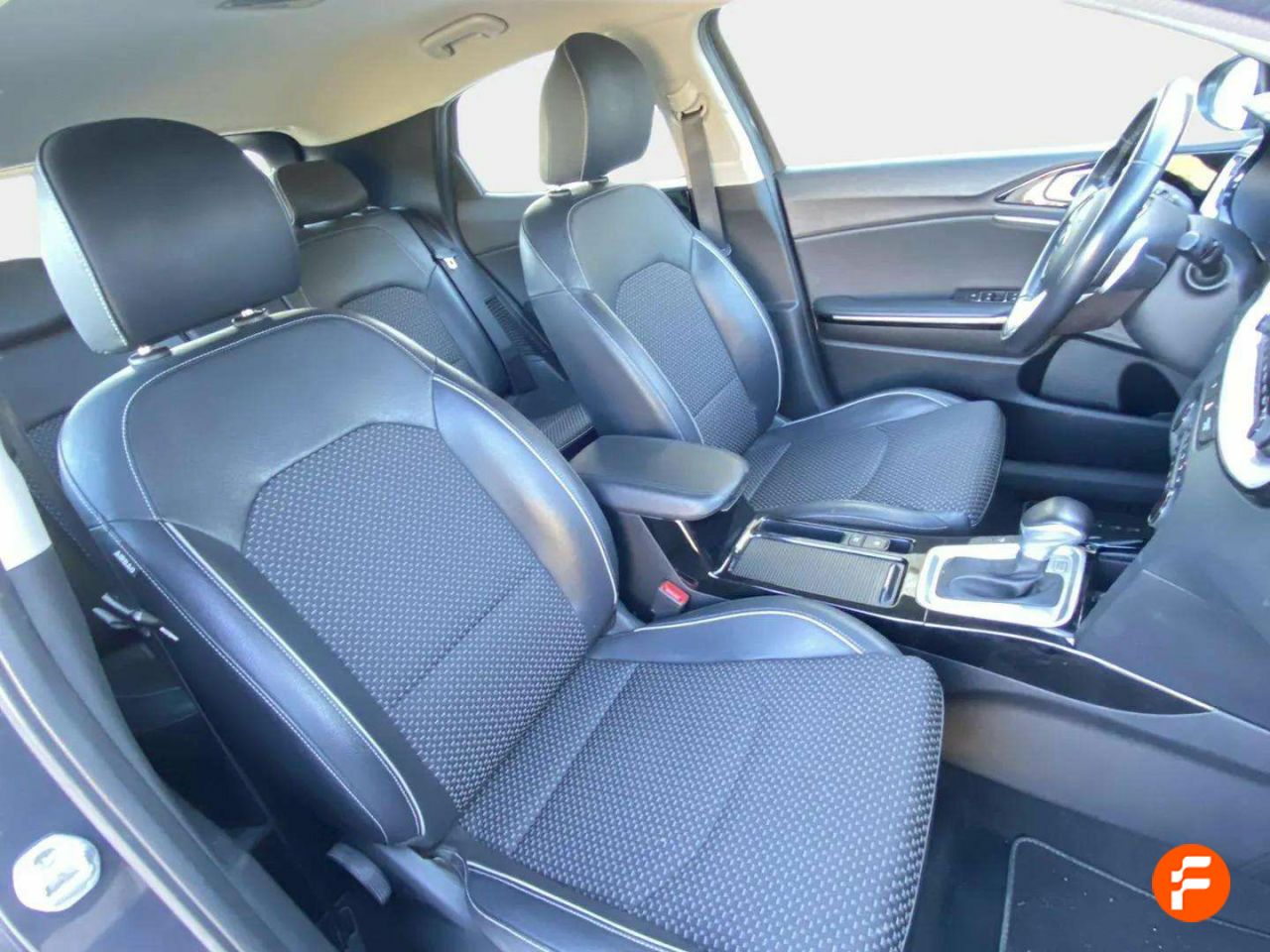 Foto Kia XCeed 17