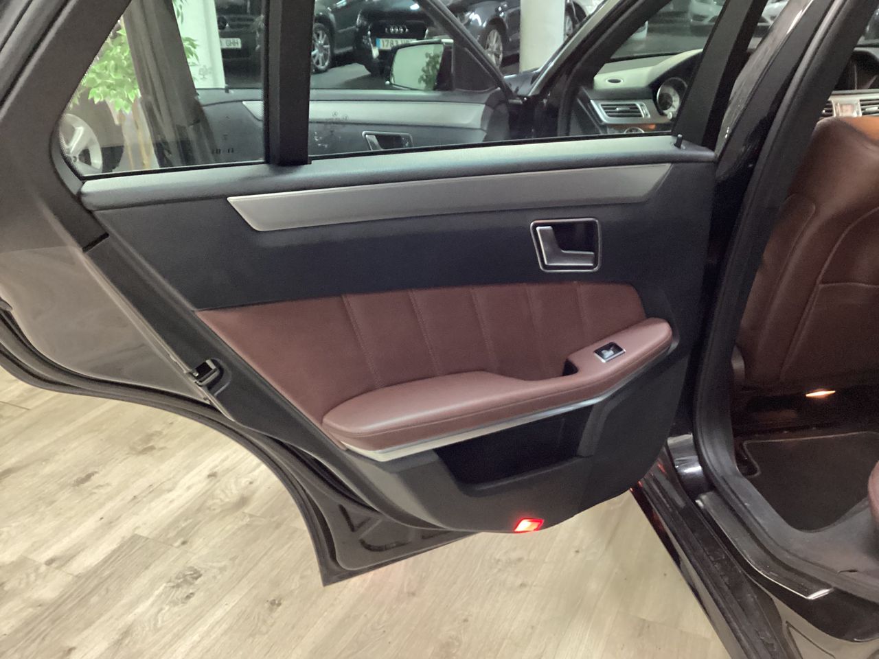 Foto Mercedes-Benz Clase E 10