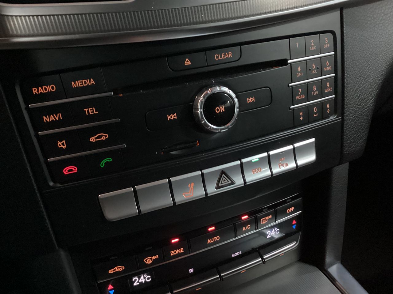 Foto Mercedes-Benz Clase E 25