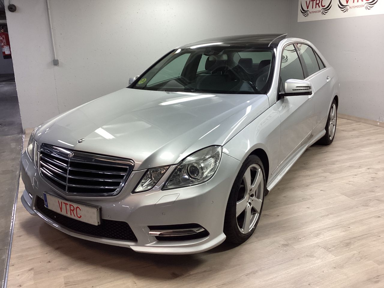 Foto Mercedes-Benz Clase E 8