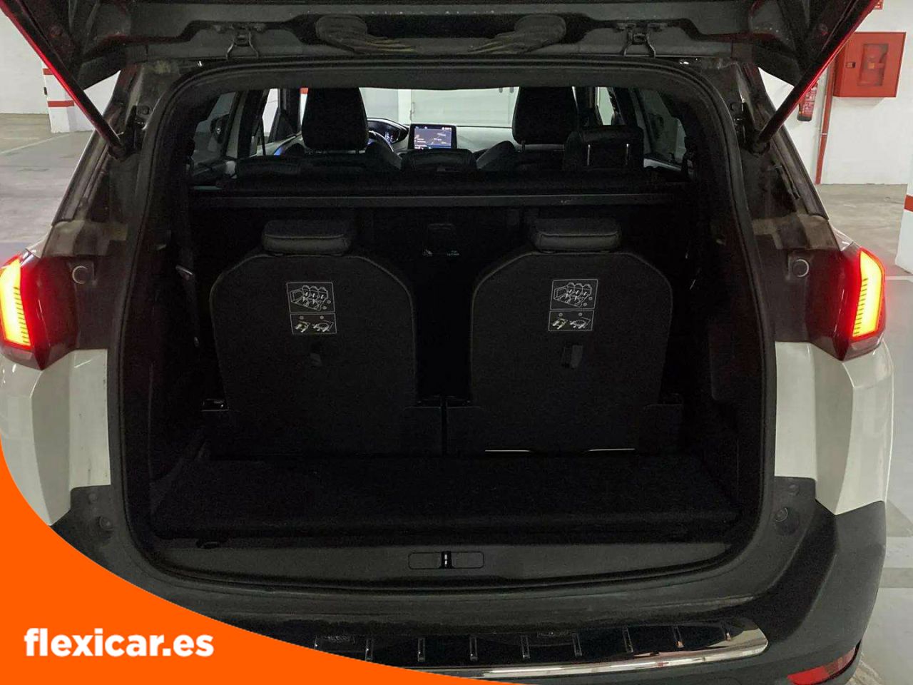 Foto Peugeot 5008 28
