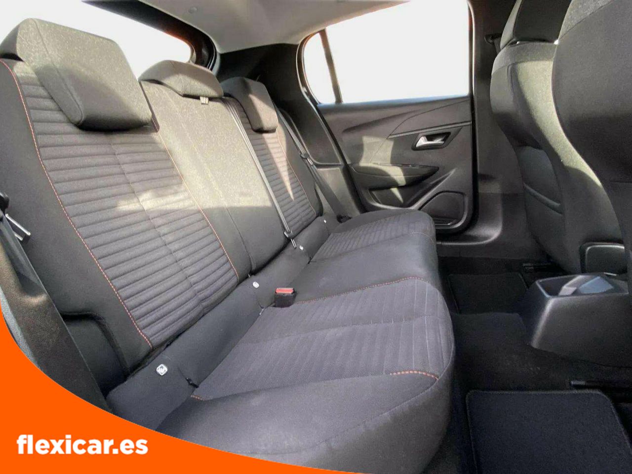 Foto Peugeot 208 12