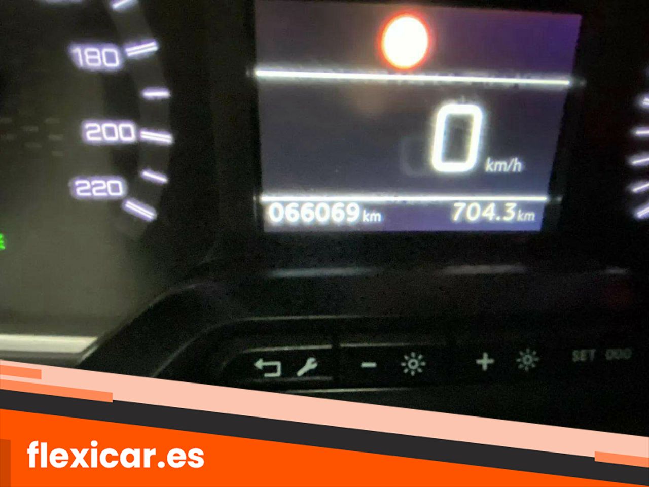Foto Peugeot Rifter 10