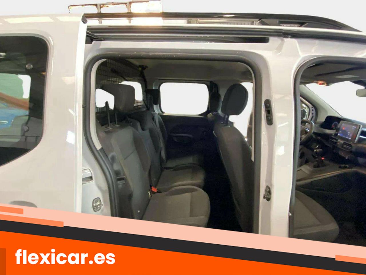 Foto Peugeot Rifter 17