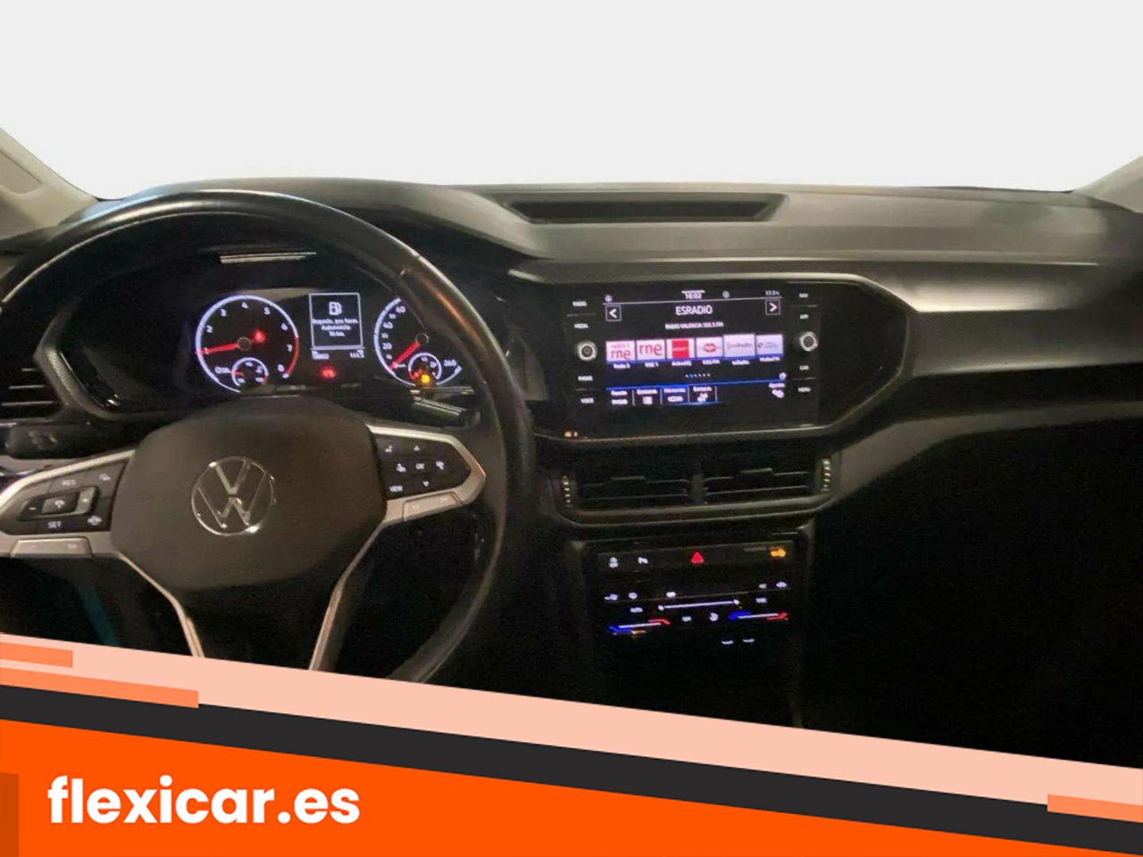Foto Volkswagen T-Cross 11