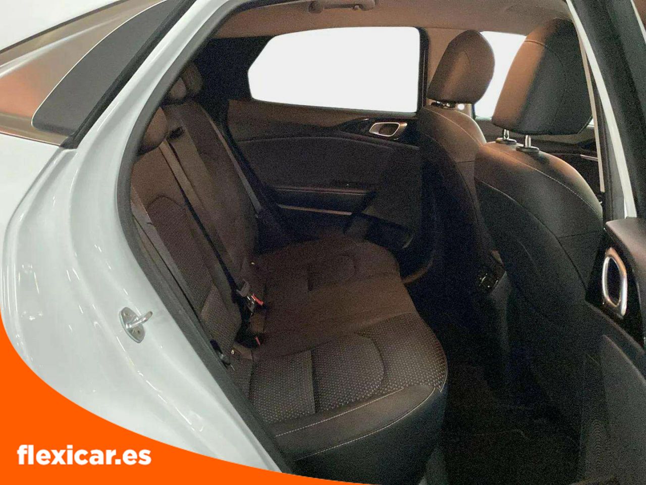 Foto Kia XCeed 28