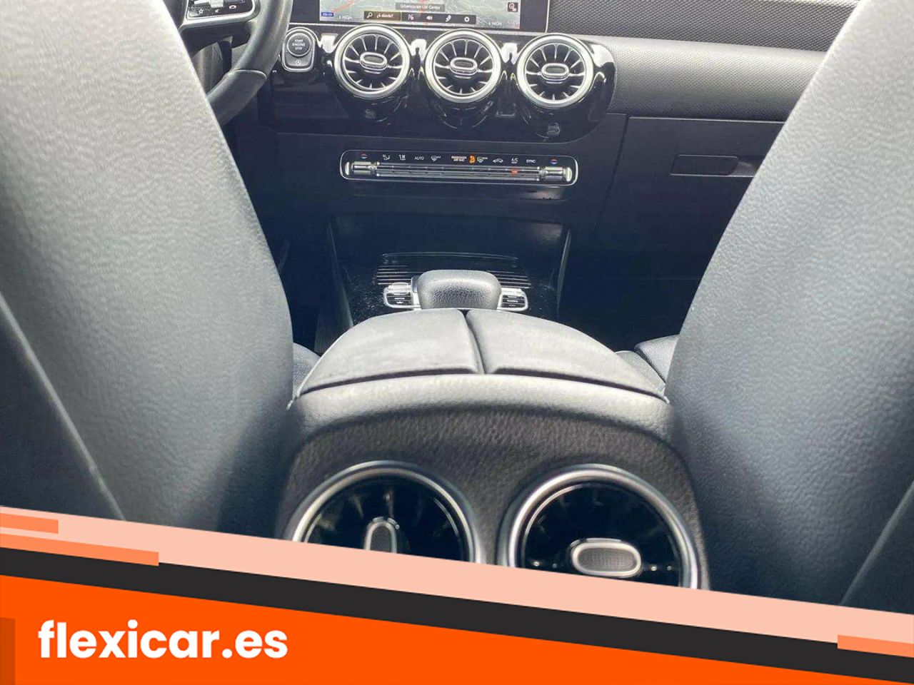 Foto Mercedes-Benz Clase A 25