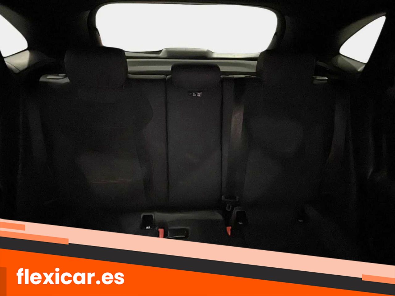 Foto Mercedes-Benz Clase GLA 15