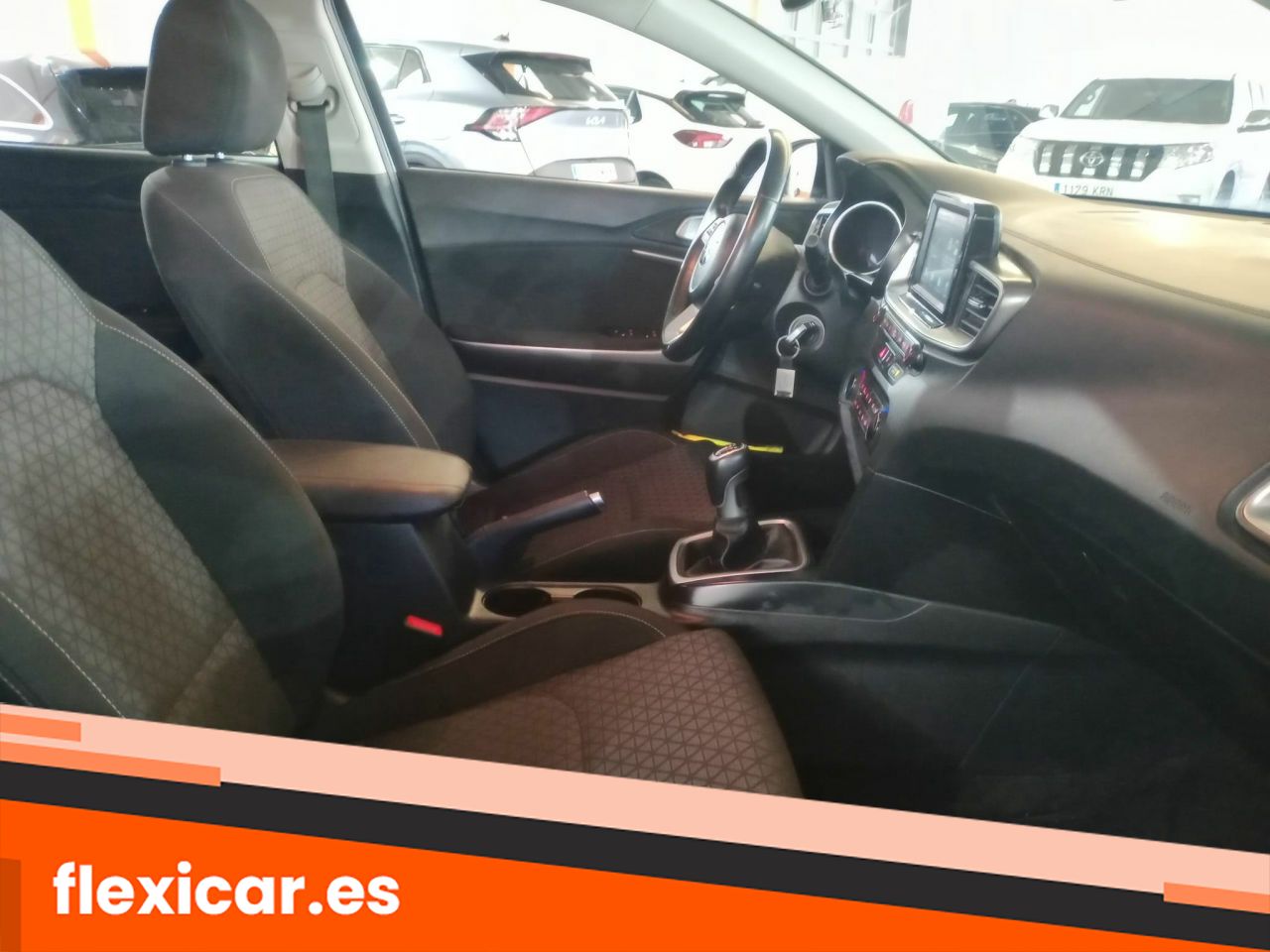 Foto Kia Ceed 16