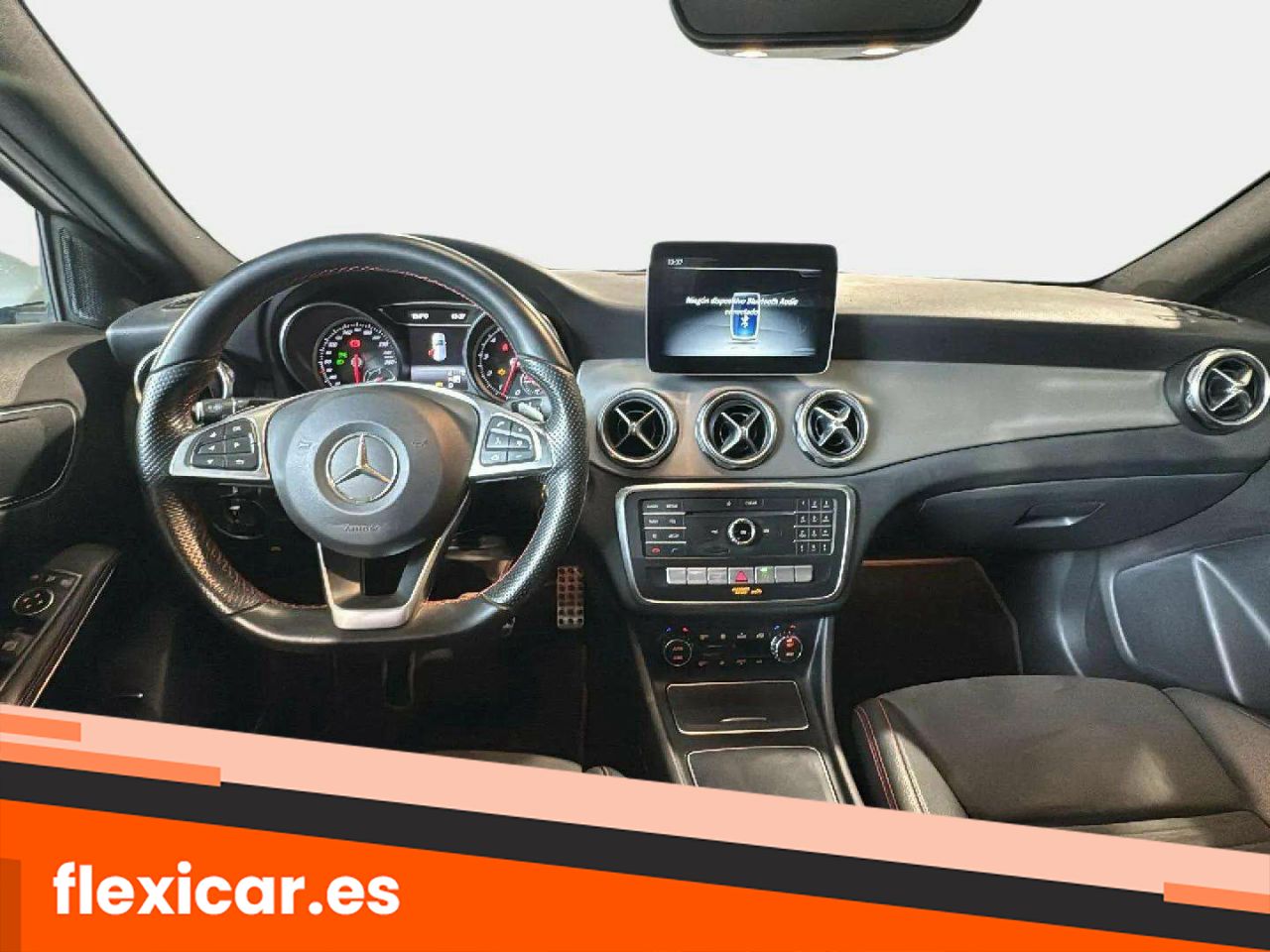 Foto Mercedes-Benz Clase GLA 10