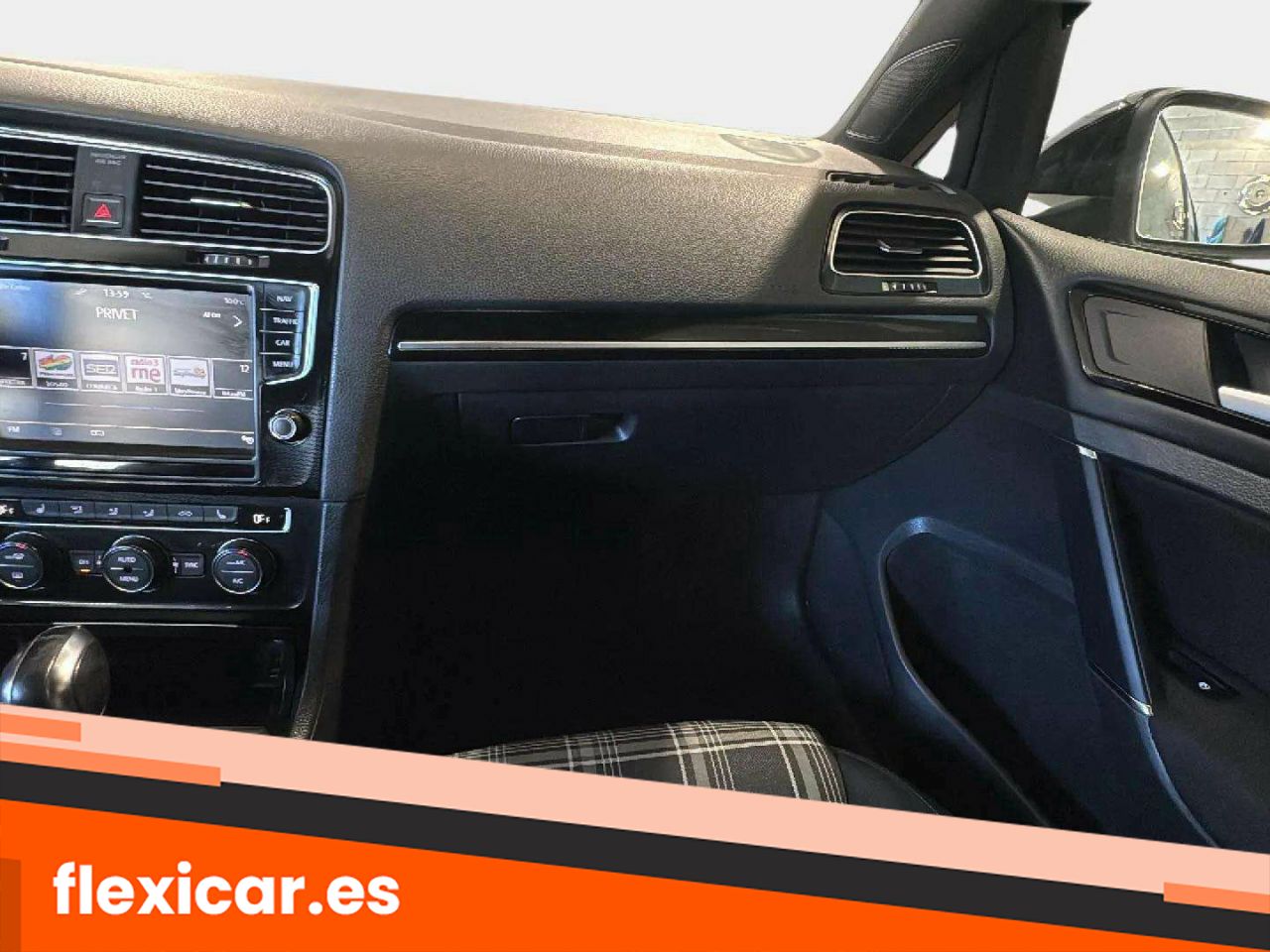 Foto Volkswagen Golf 12