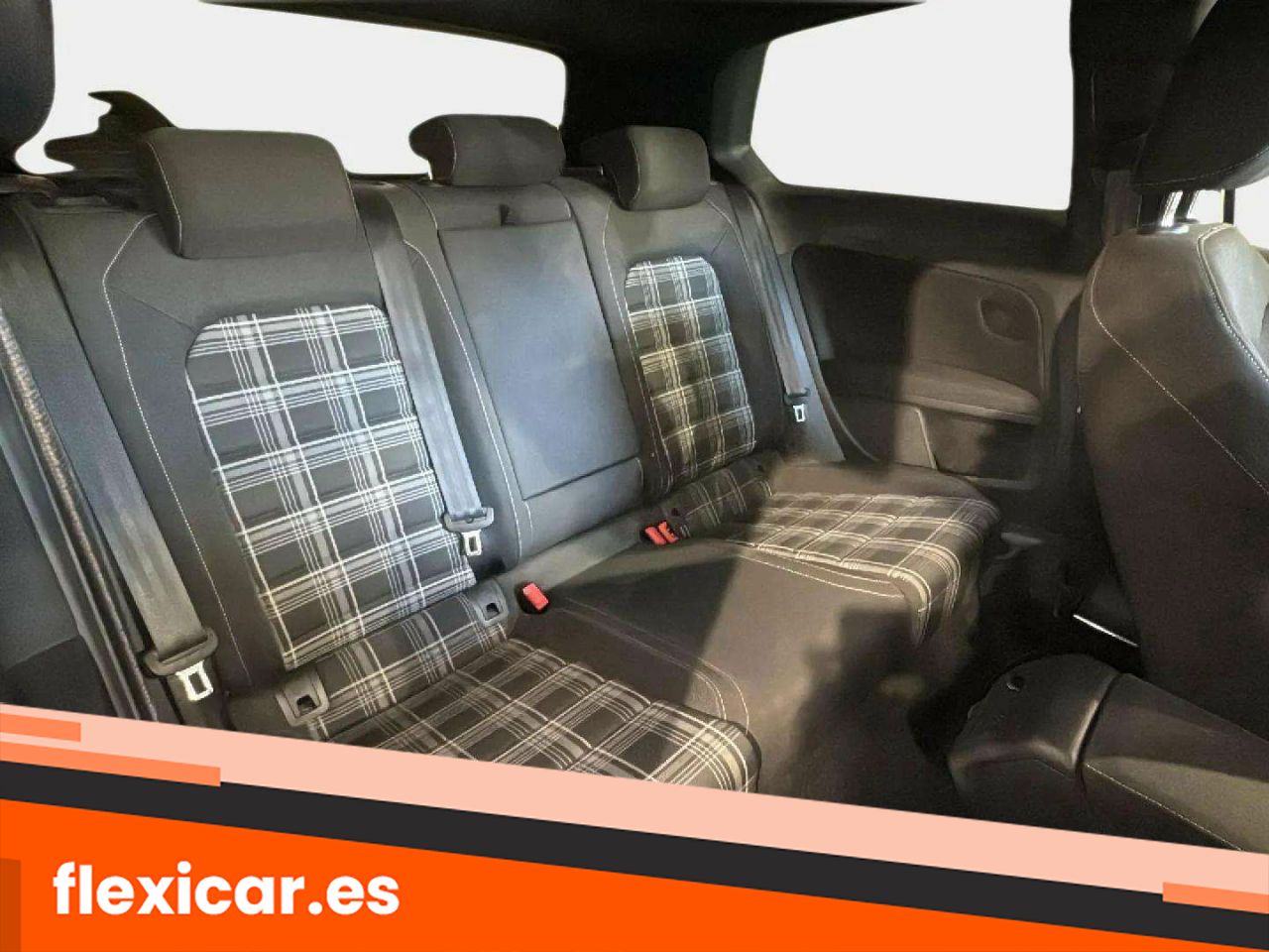 Foto Volkswagen Golf 16