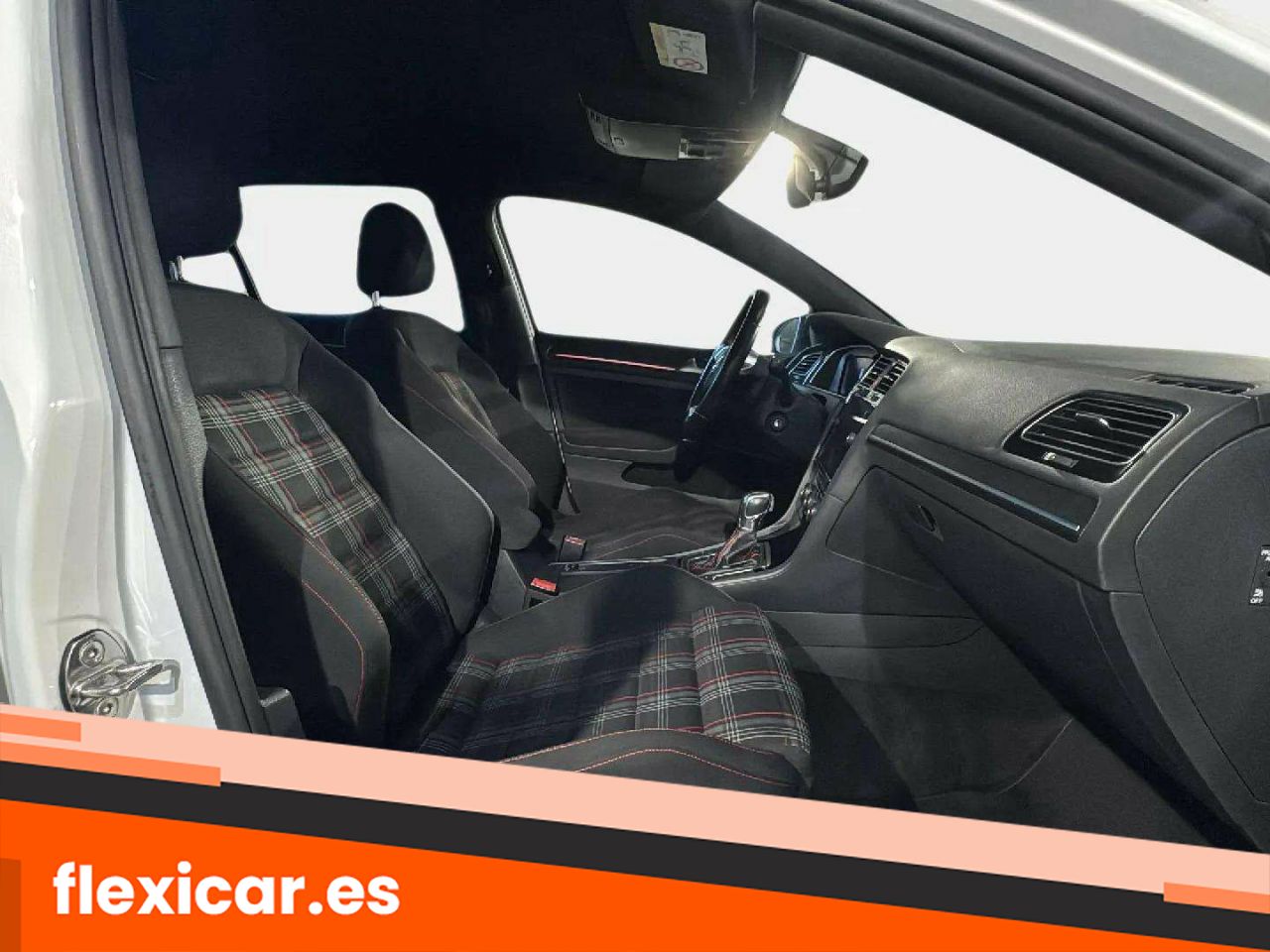 Foto Volkswagen Golf 13