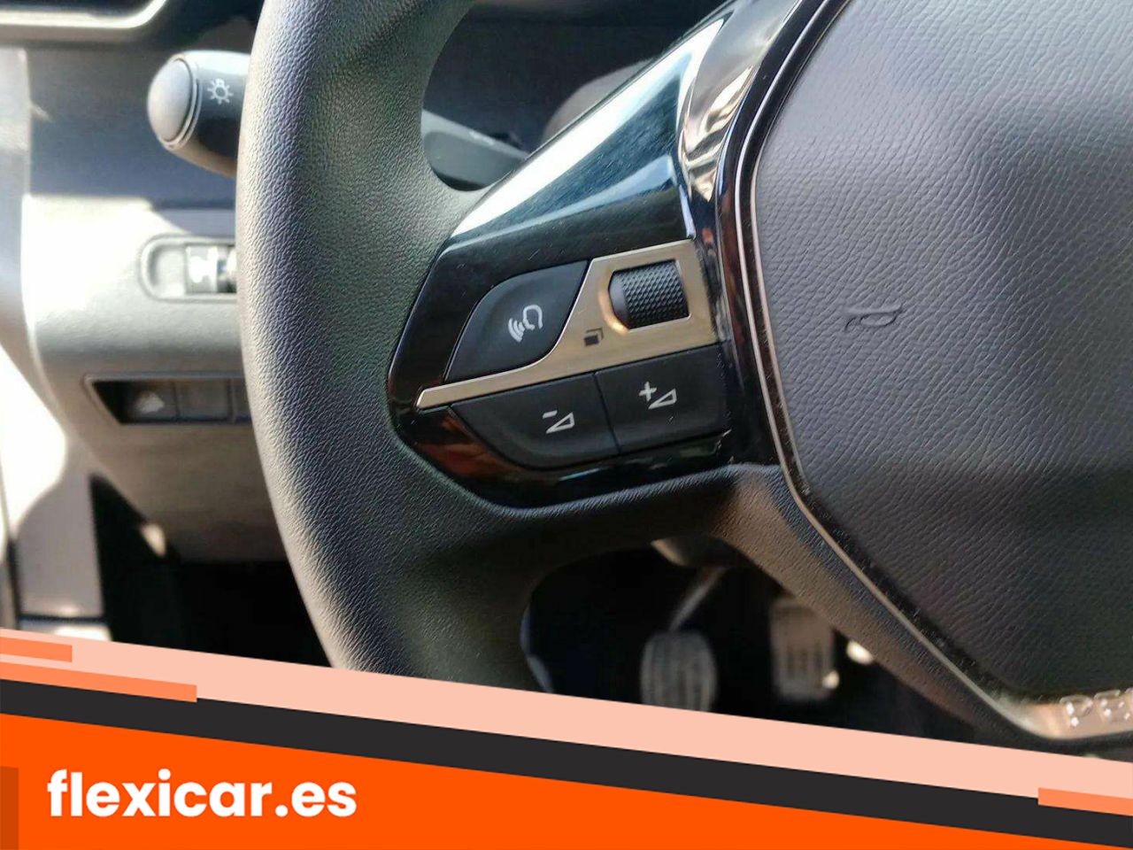 Foto Peugeot Rifter 12