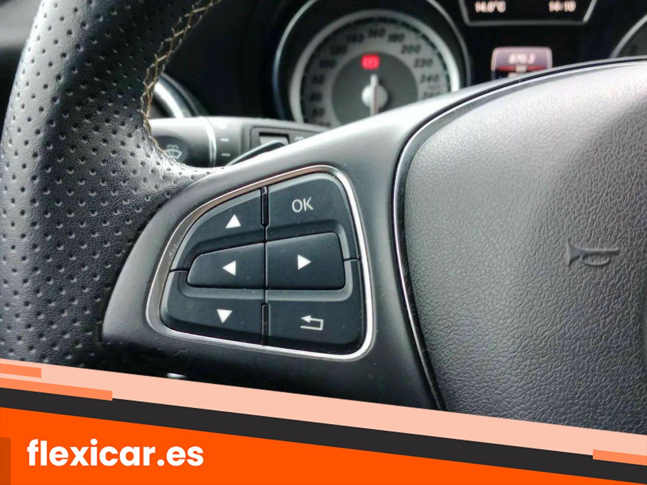 Foto Mercedes-Benz Clase CLA 13