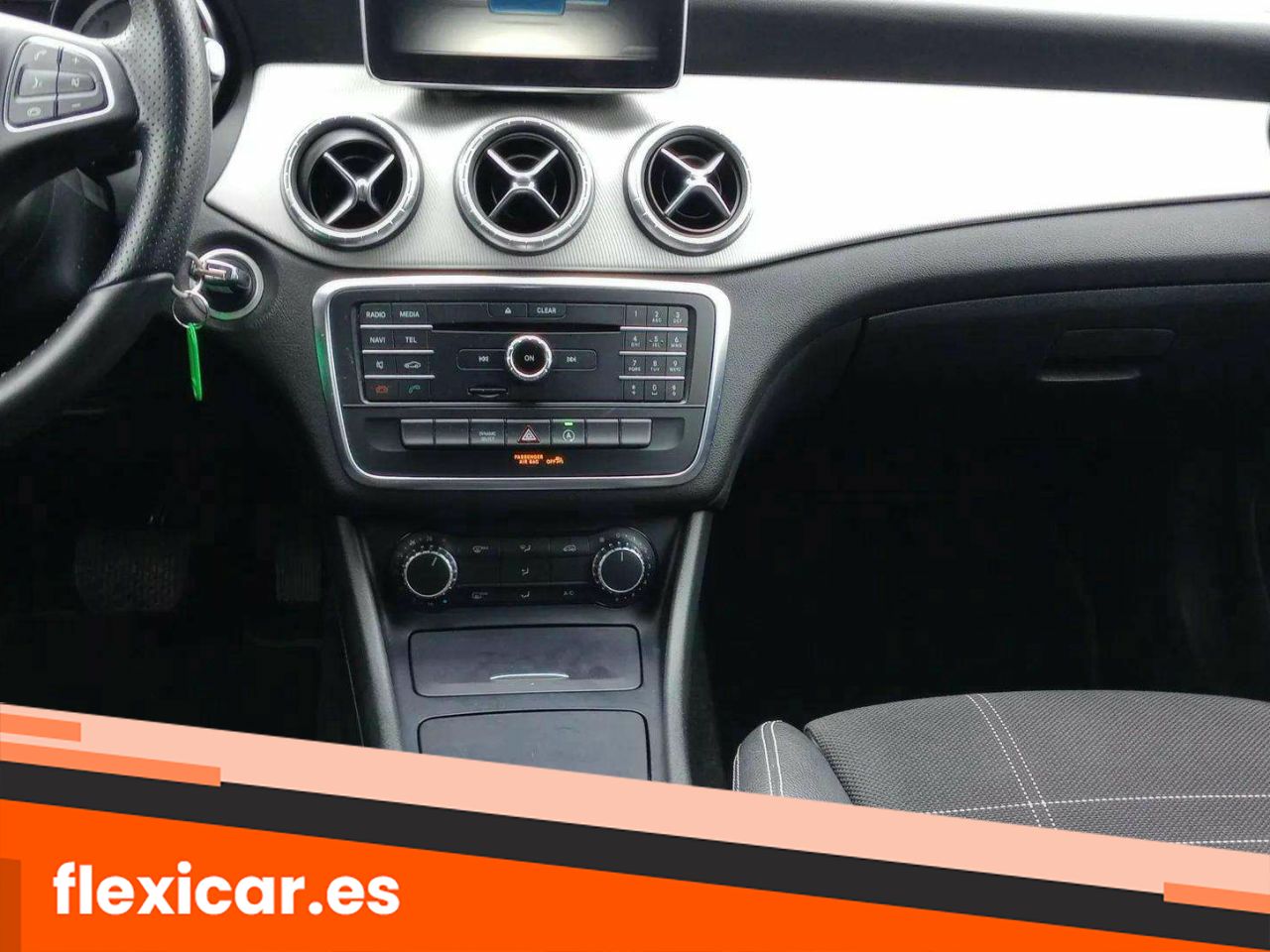 Foto Mercedes-Benz Clase CLA 16