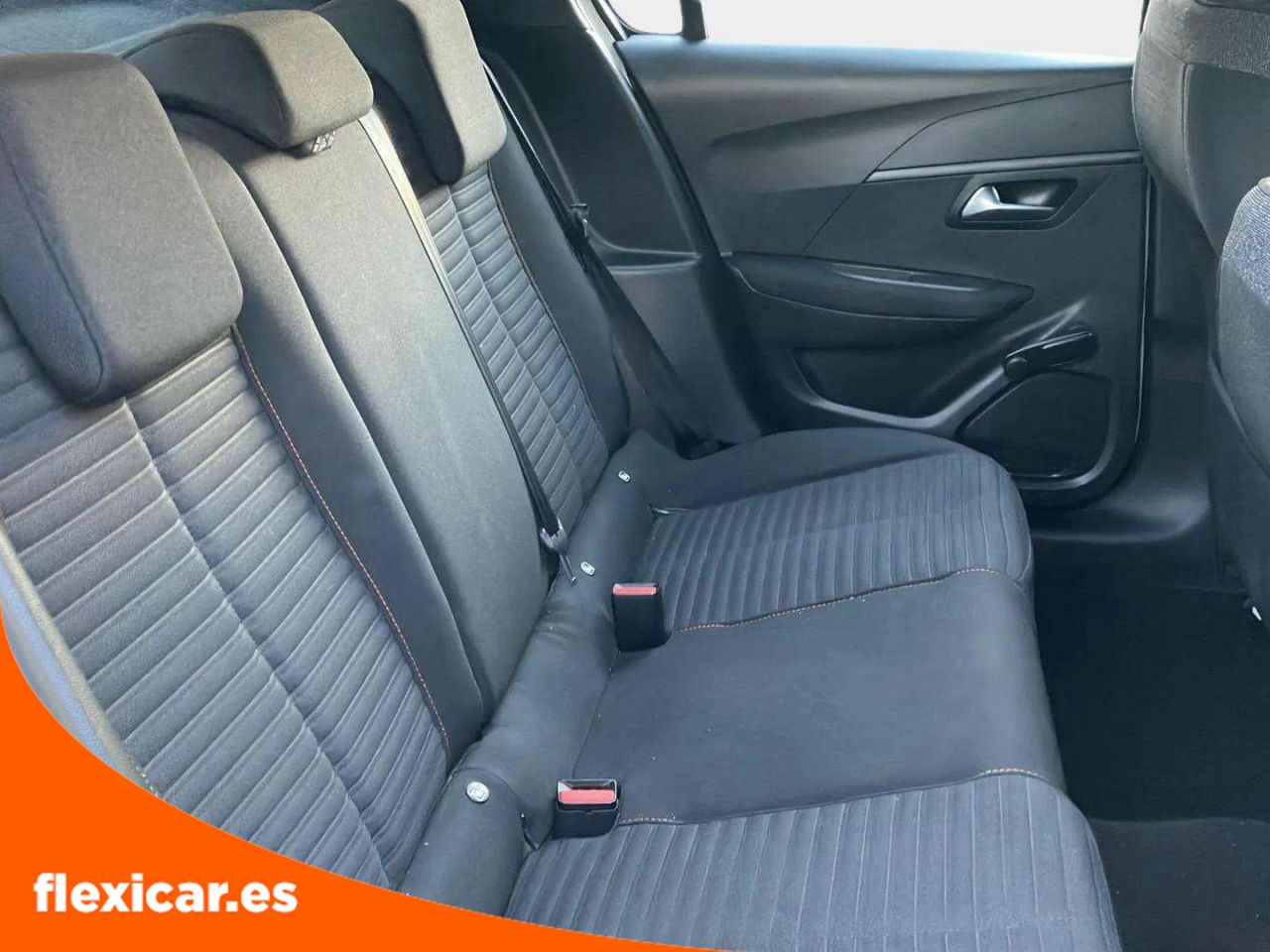 Foto Peugeot 208 14