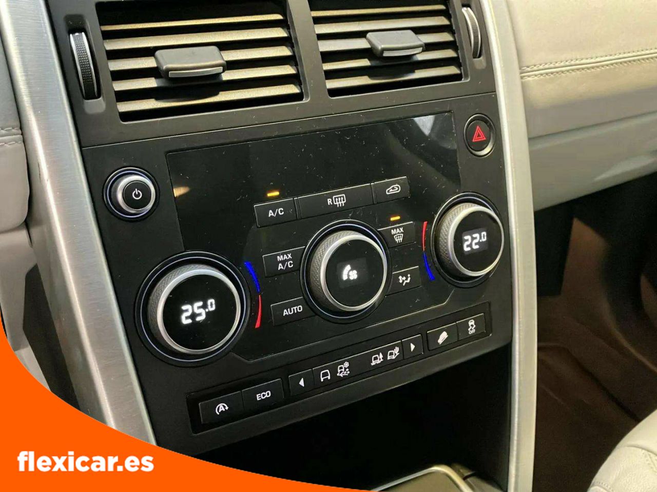 Foto Land-Rover Discovery Sport 24