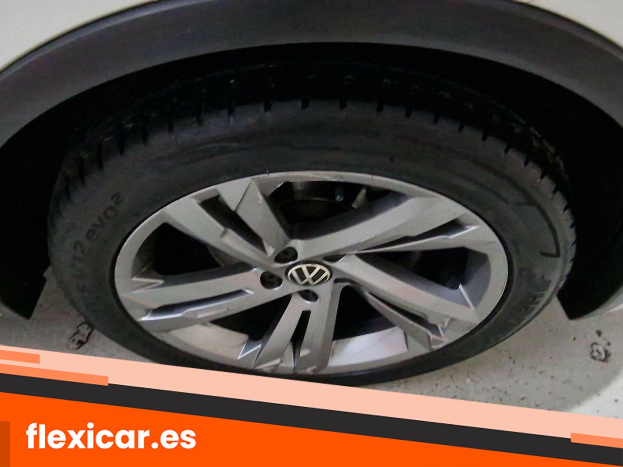 Foto Volkswagen Tiguan 26