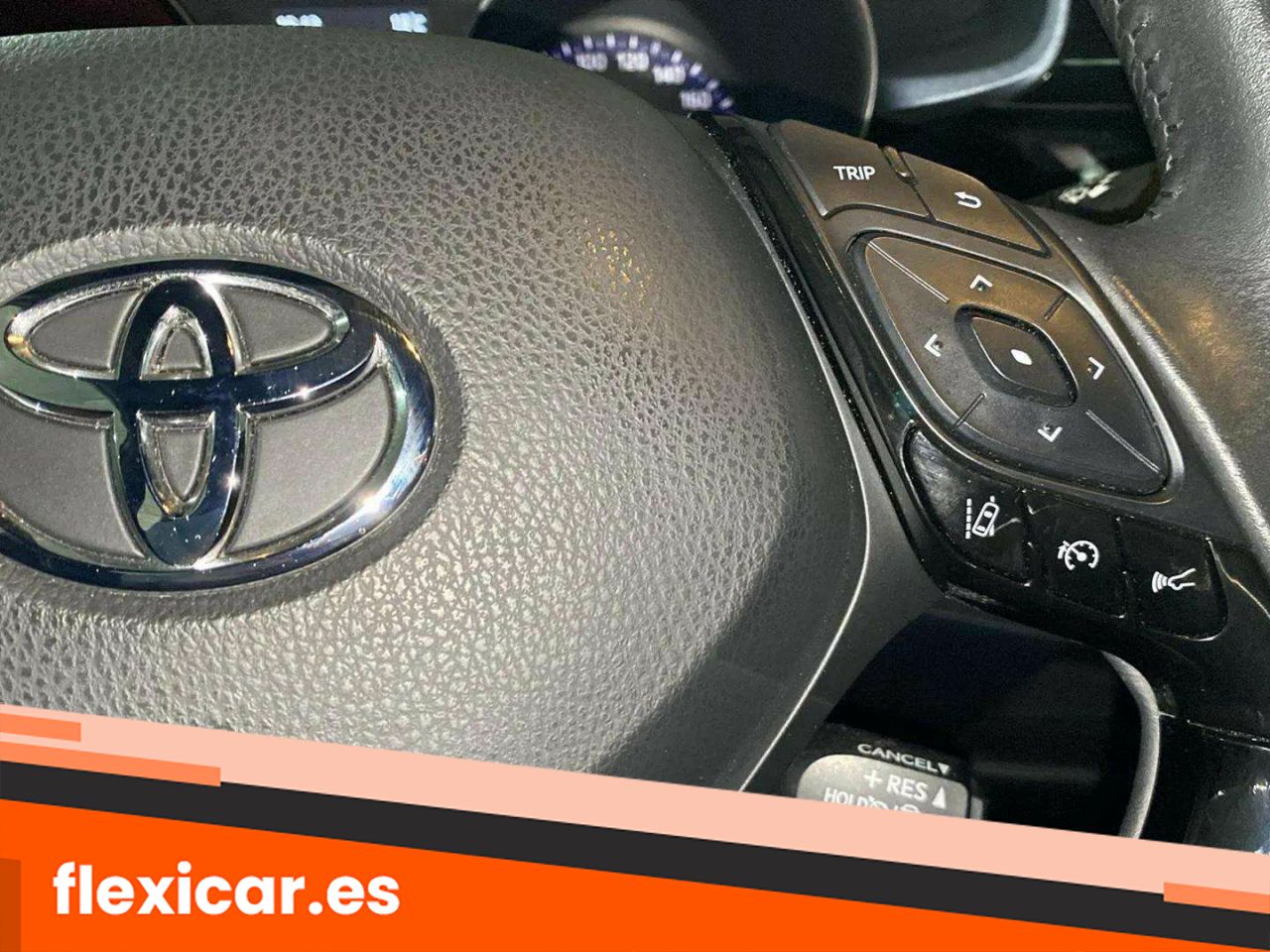 Foto Toyota C-HR 13