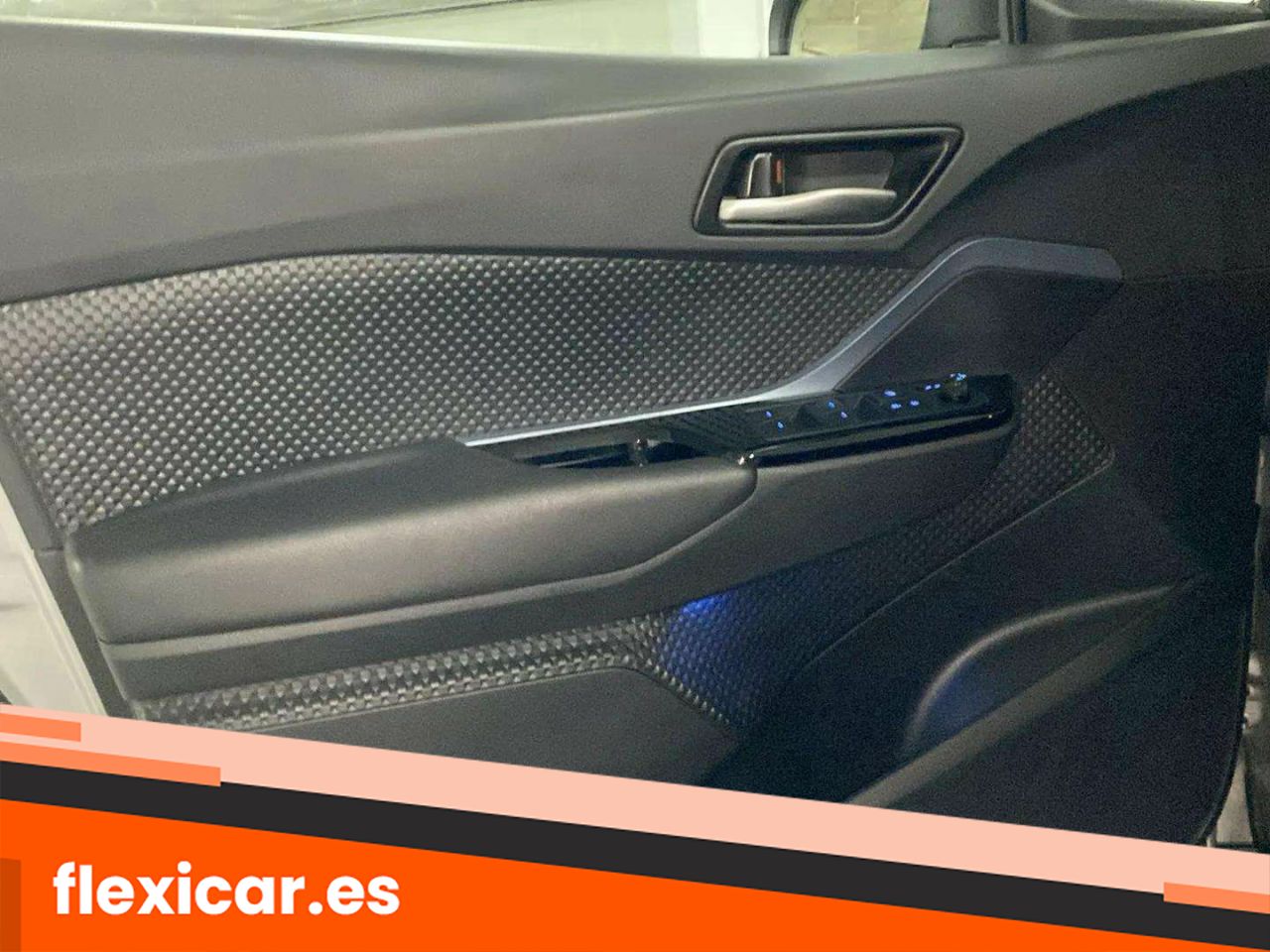 Foto Toyota C-HR 28