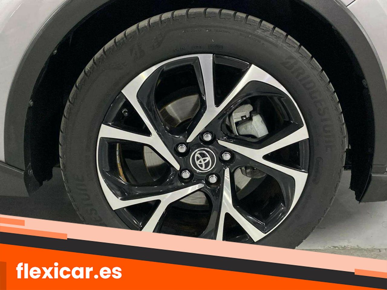 Foto Toyota C-HR 31