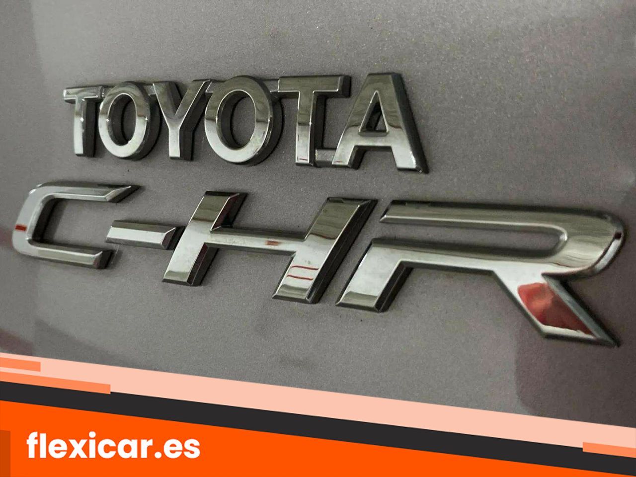 Foto Toyota C-HR 32