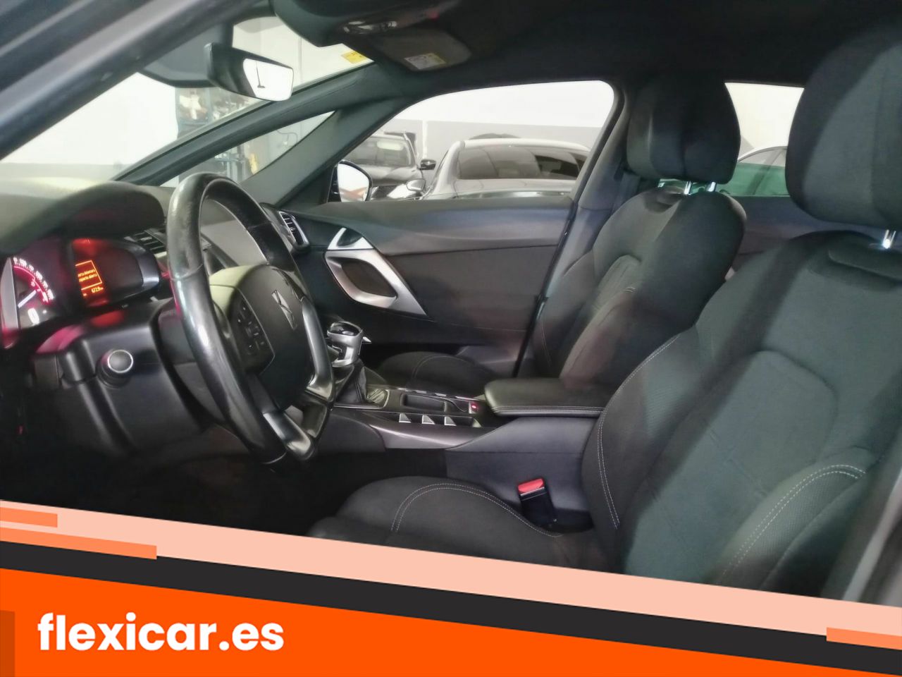 Foto DS Automobiles DS 5 18