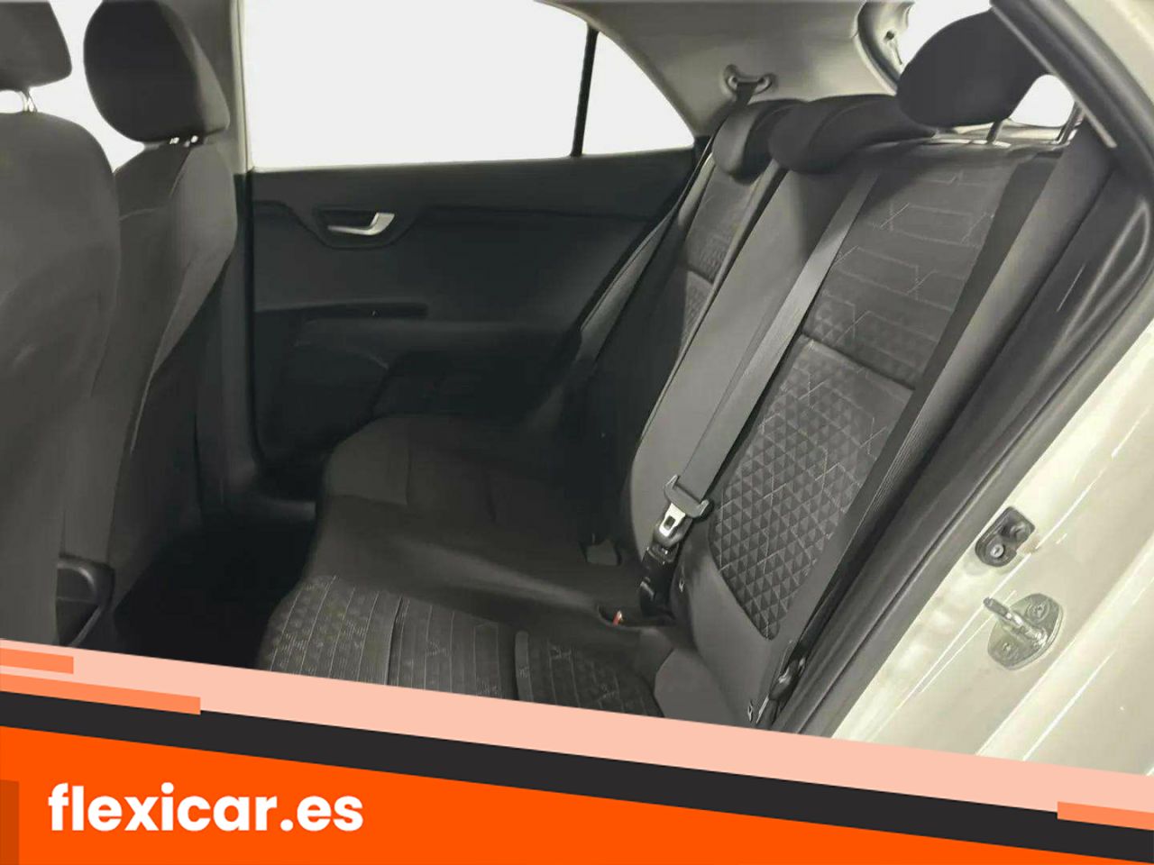 Foto Kia Rio 16