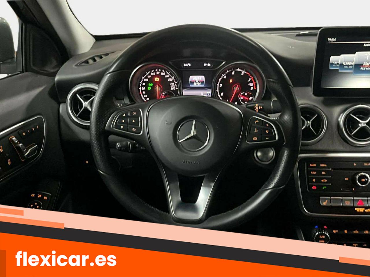 Foto Mercedes-Benz Clase GLA 12