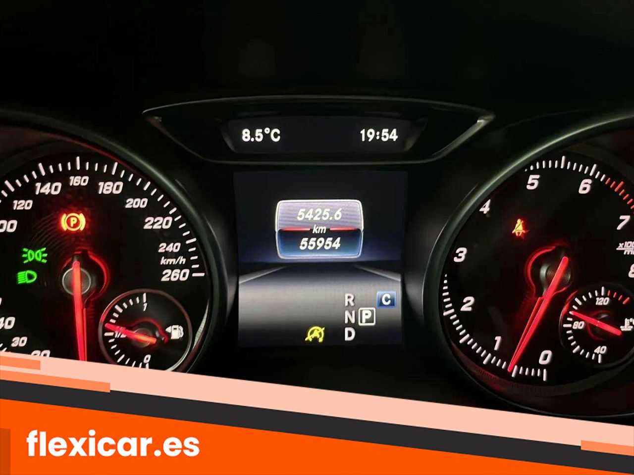 Foto Mercedes-Benz Clase GLA 13