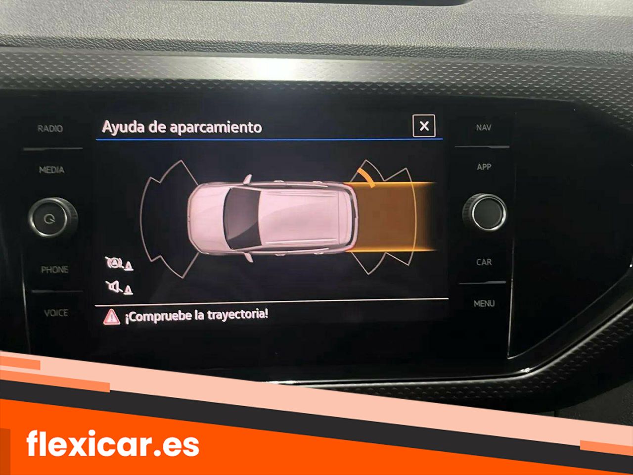 Foto Volkswagen T-Cross 19
