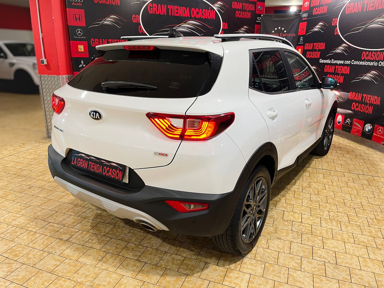 Foto Kia Stonic 4