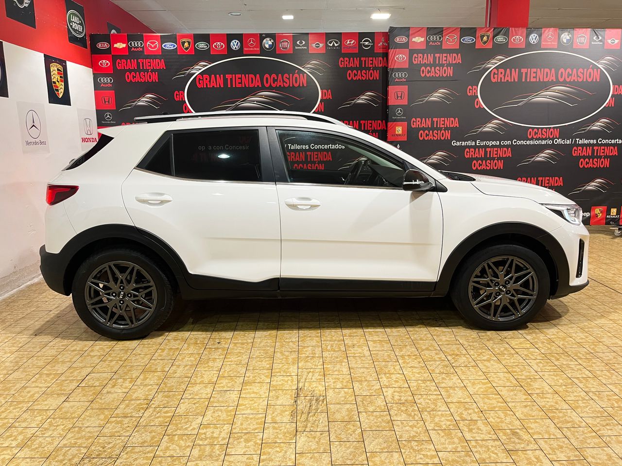 Foto Kia Stonic 8