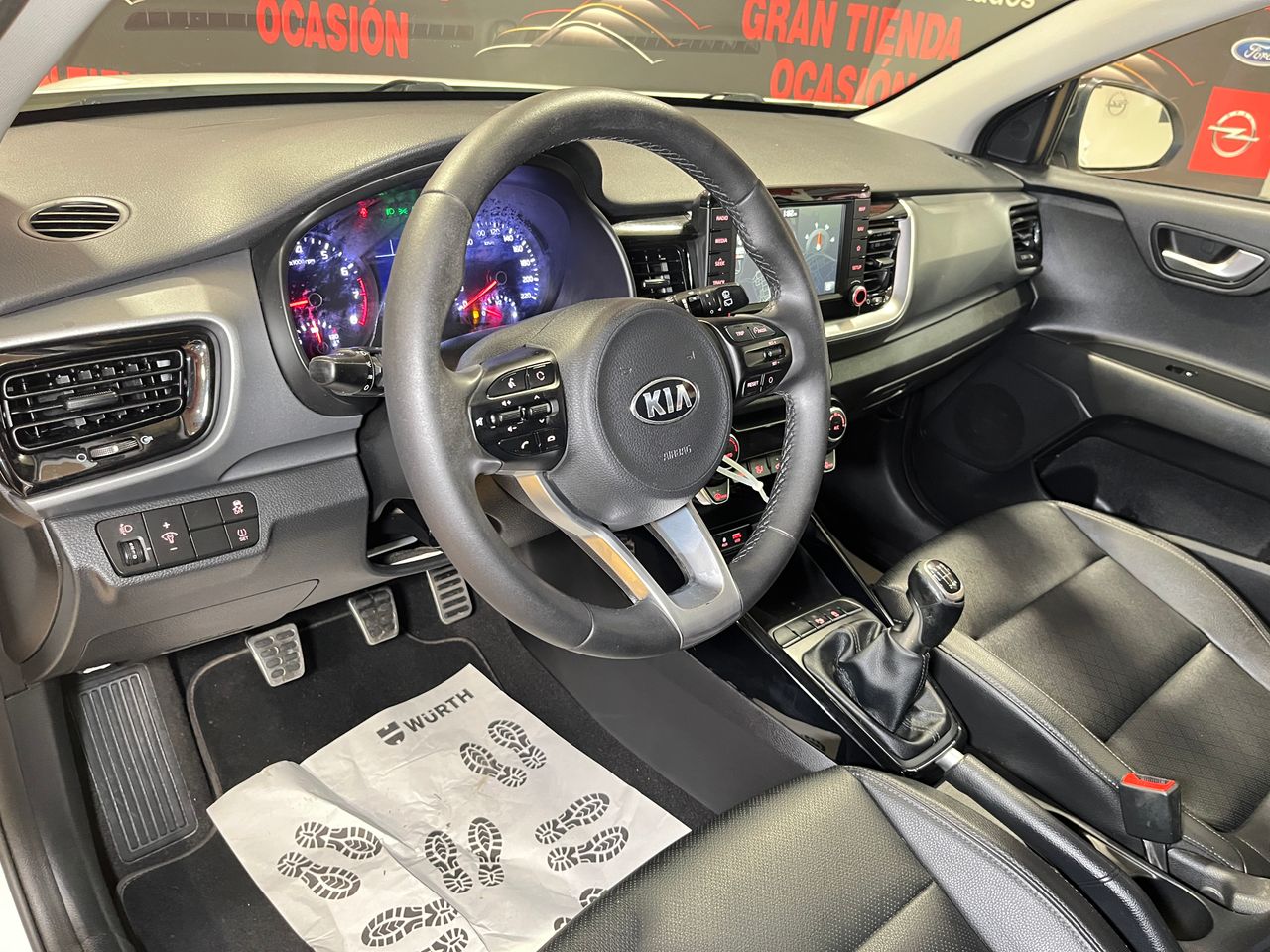 Foto Kia Stonic 11