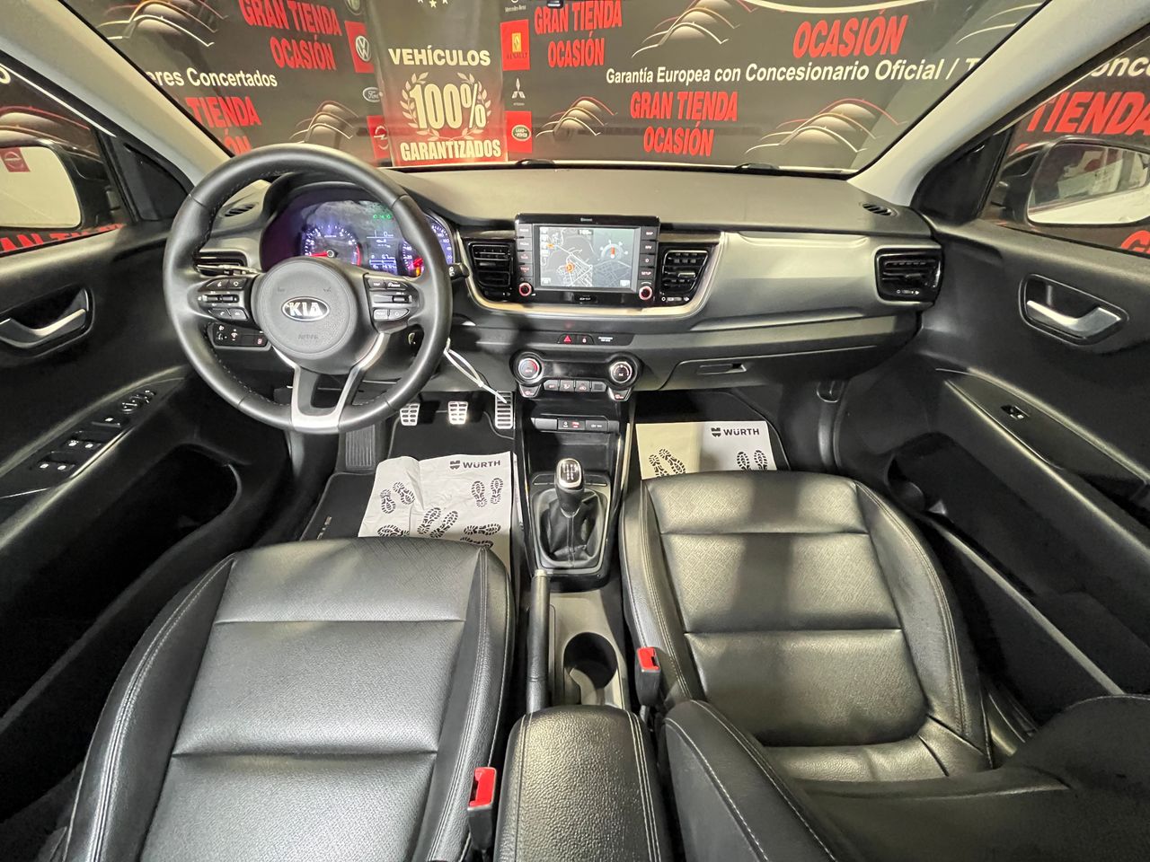 Foto Kia Stonic 12