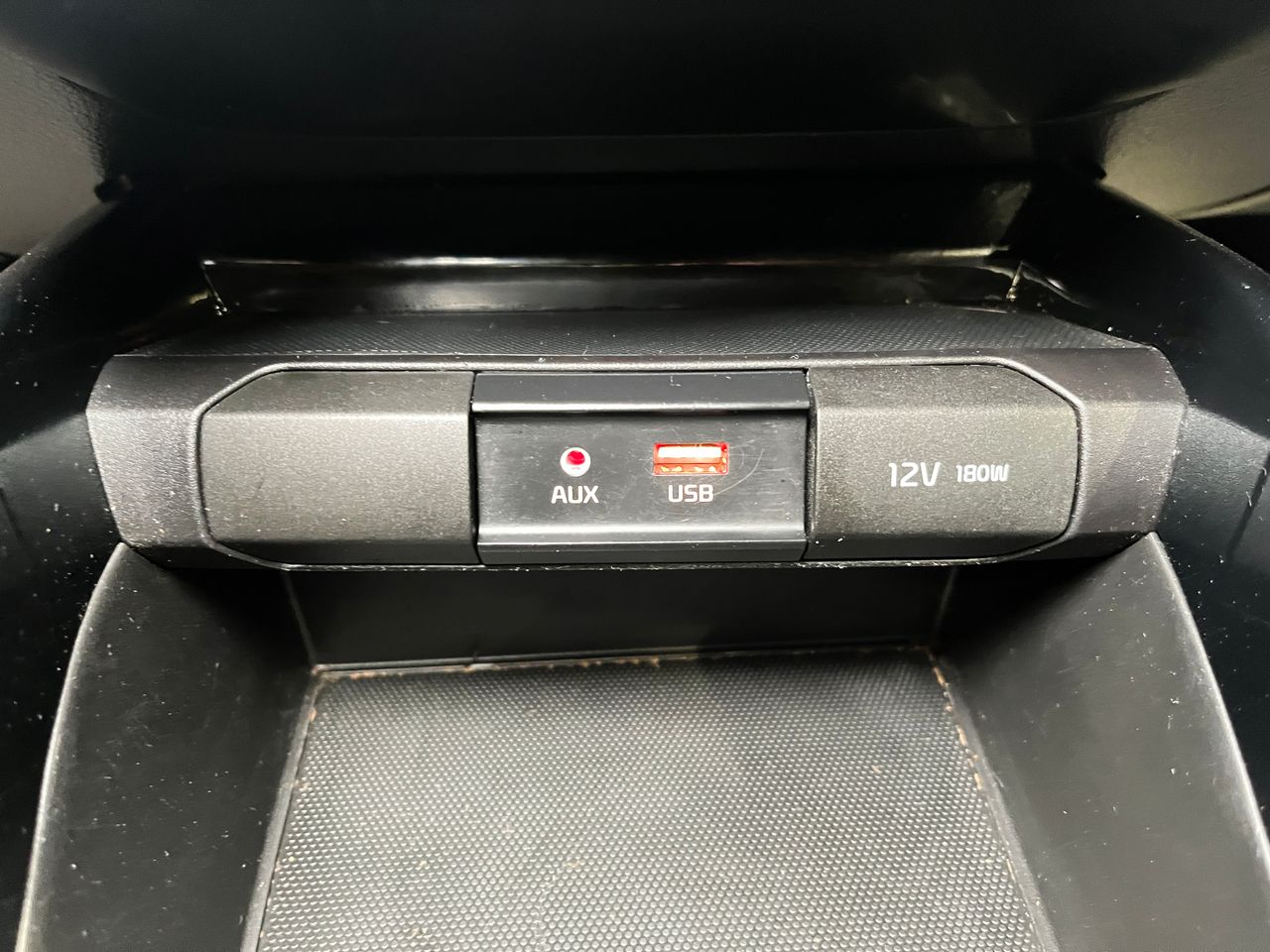 Foto Kia Stonic 23