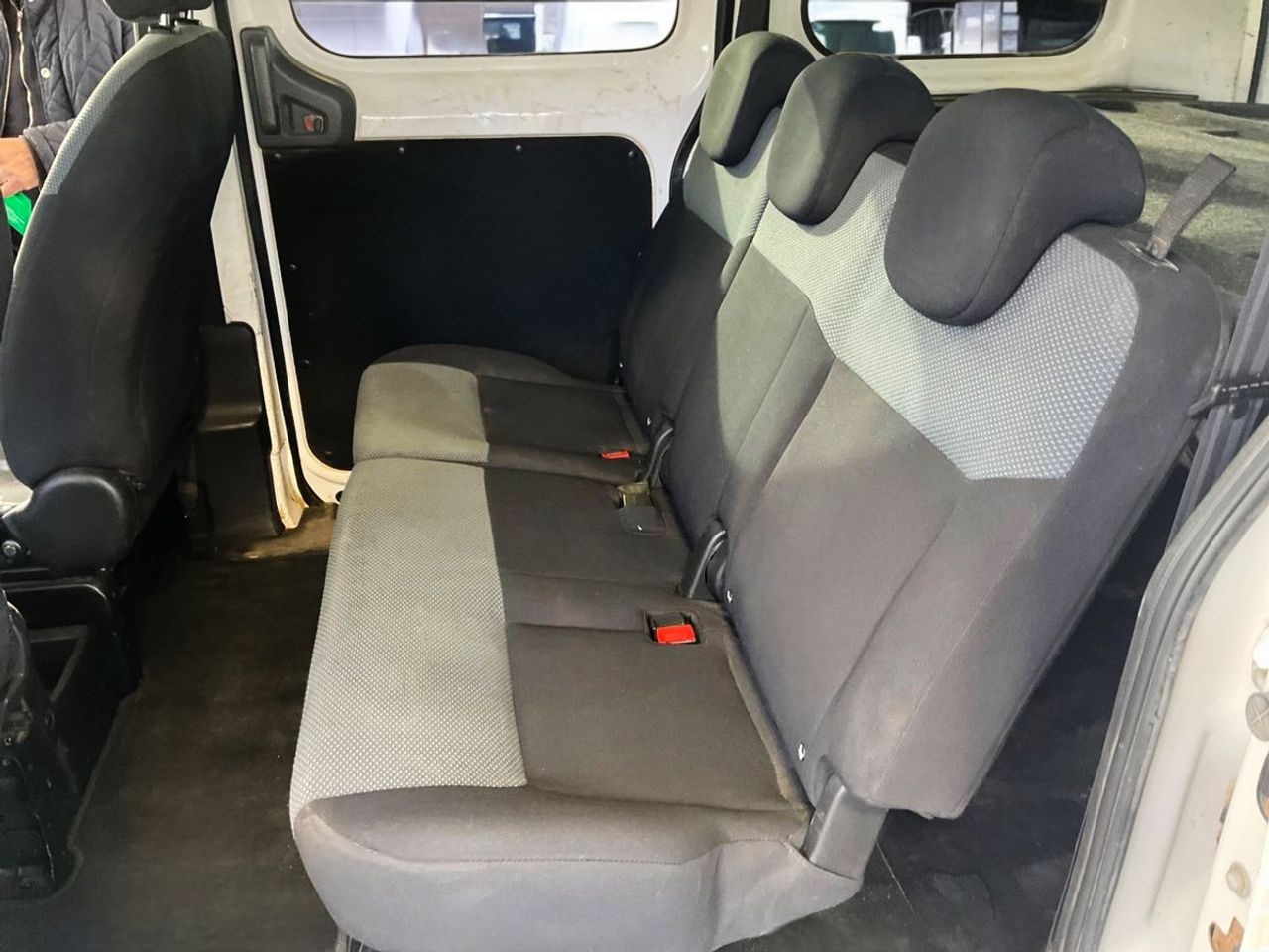 Foto Nissan NV200 9