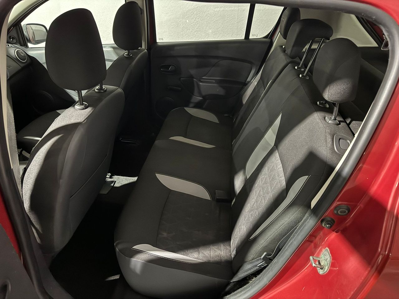 Foto Dacia Sandero 11