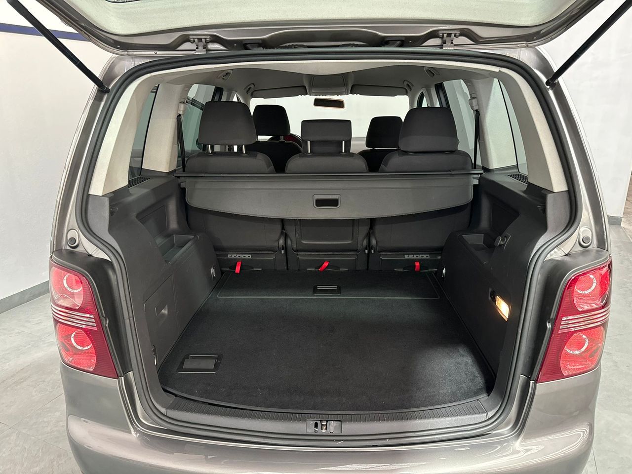 Foto Volkswagen Touran 15