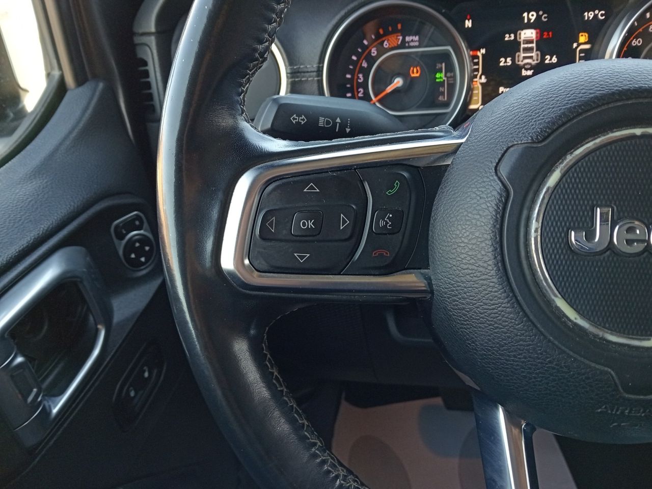 Foto Jeep Wrangler 16