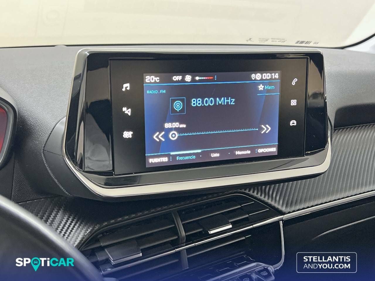 Foto Peugeot 208 17