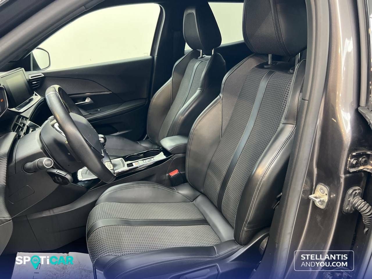 Foto Peugeot 2008 10