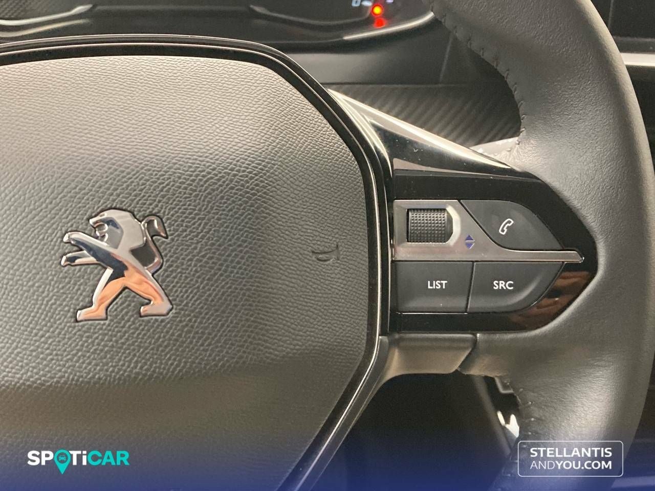 Foto Peugeot 208 11