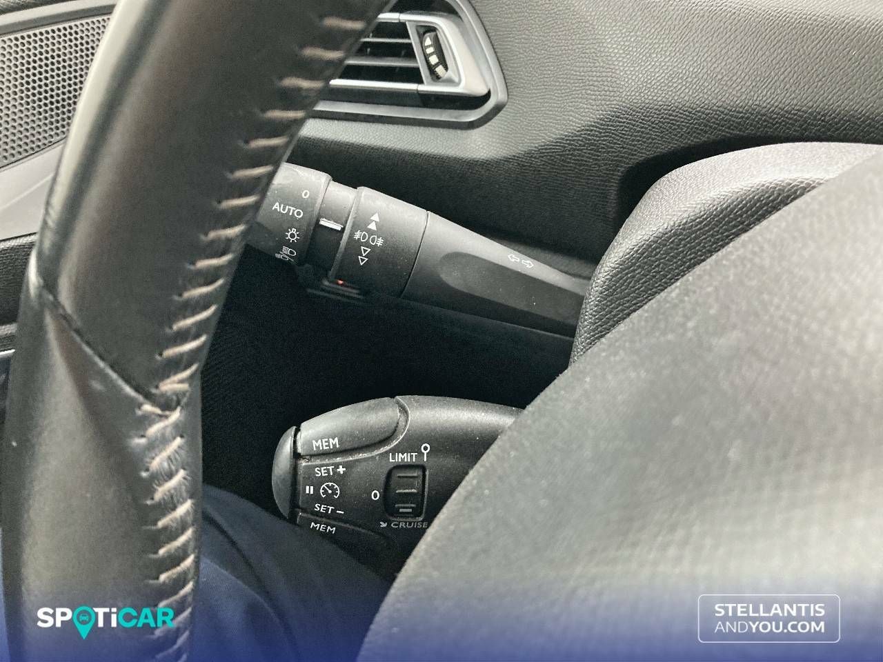 Foto Peugeot 308 15