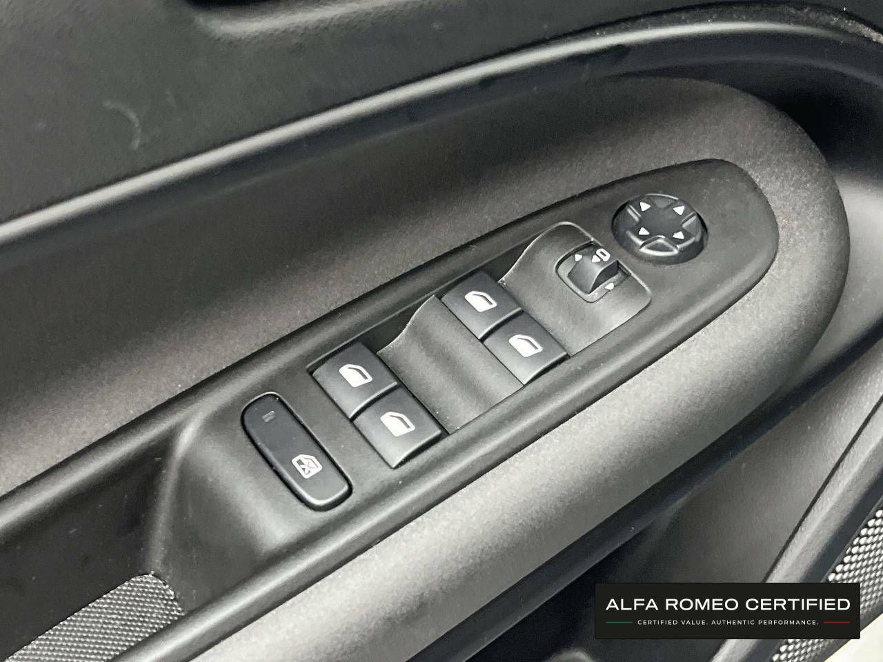 Foto Alfa Romeo Junior 13