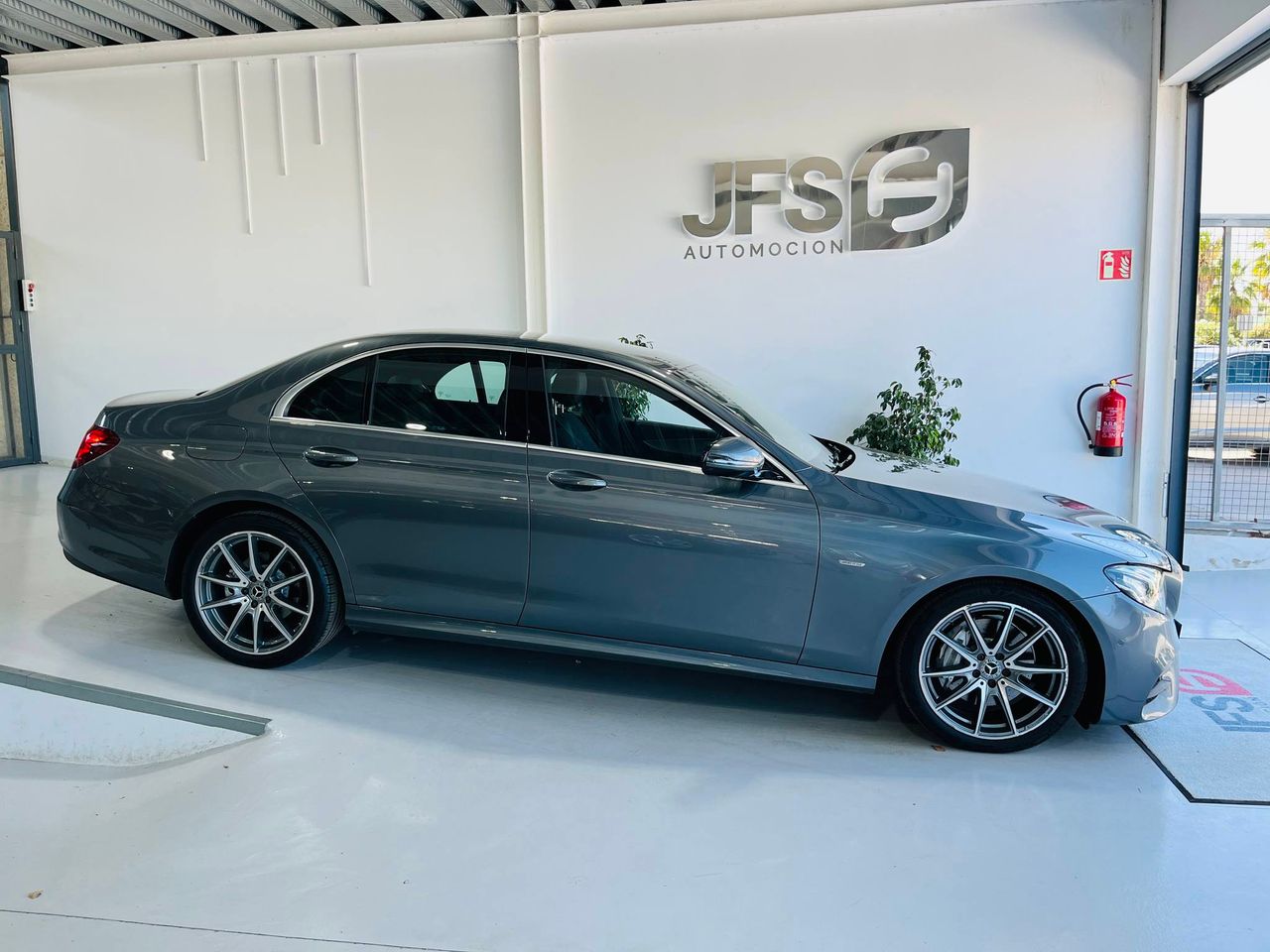 Foto Mercedes-Benz Clase E 4