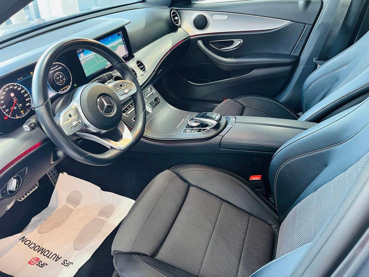 Foto Mercedes-Benz Clase E 8