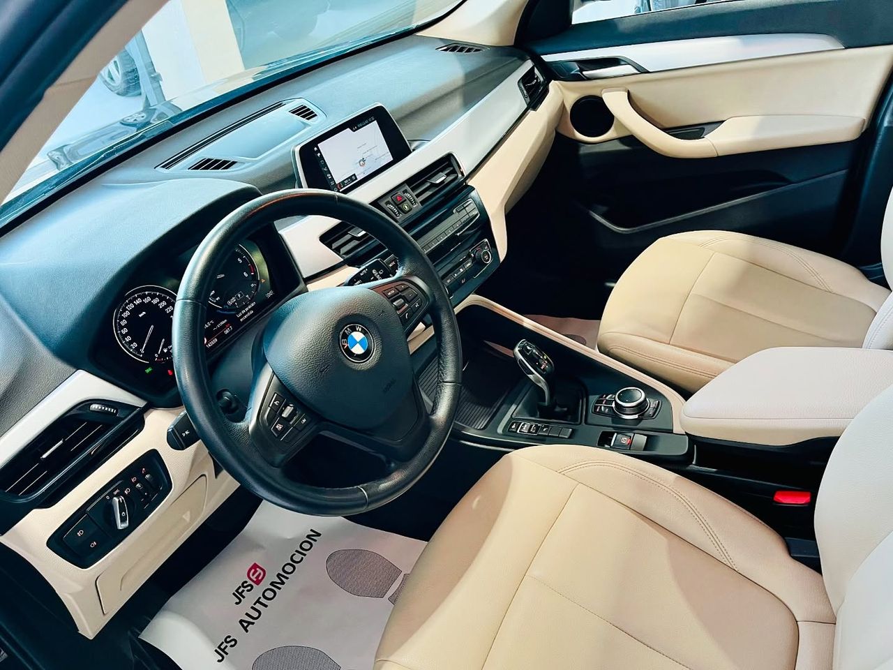 Foto BMW X1 8