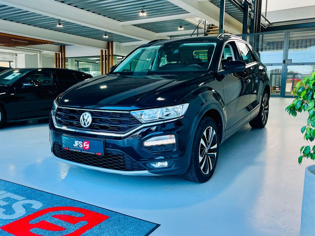 Foto Volkswagen T-Roc 2